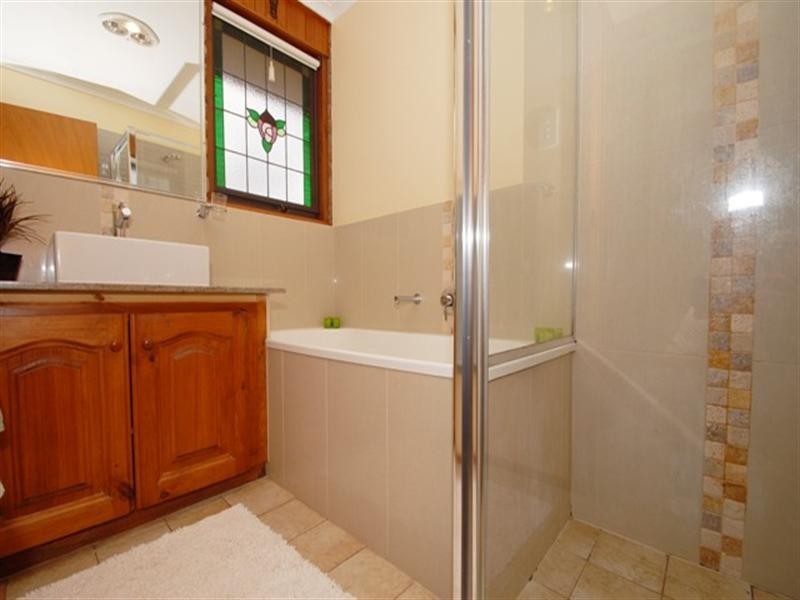 15 Raleigh Court, Werribee VIC 3030