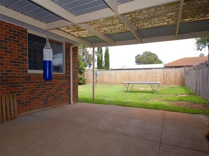 13 Quartok Avenue, Werribee VIC 3030