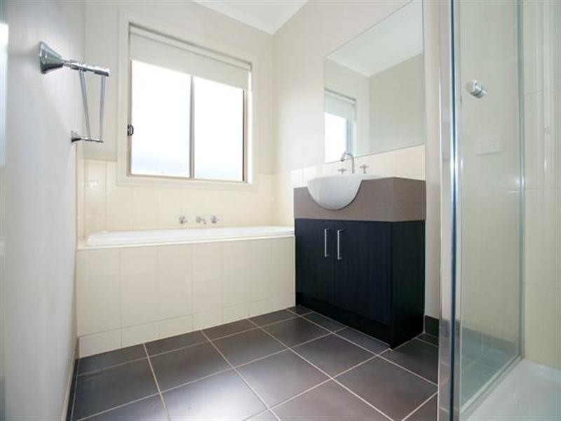 41 Vaughan Chase, Wyndham Vale VIC 3024