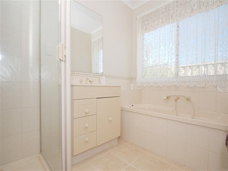 43 Kirkstone Road, Point Cook VIC 3030