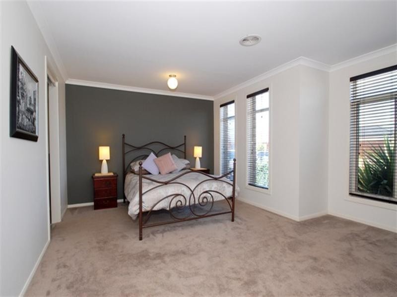 14 Frogmouth Court, Williams Landing VIC 3027