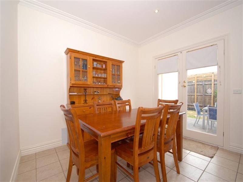 2/8-10 Coop Street, Werribee VIC 3030