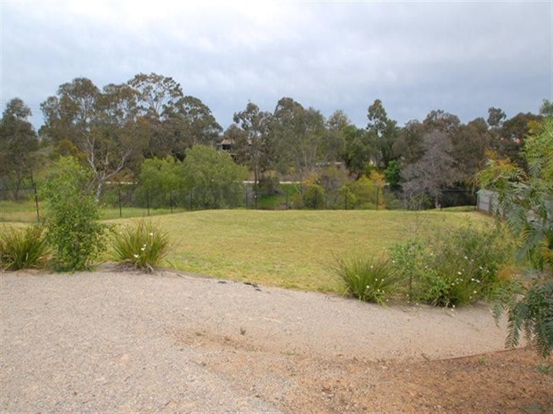 2/8-10 Coop Street, Werribee VIC 3030