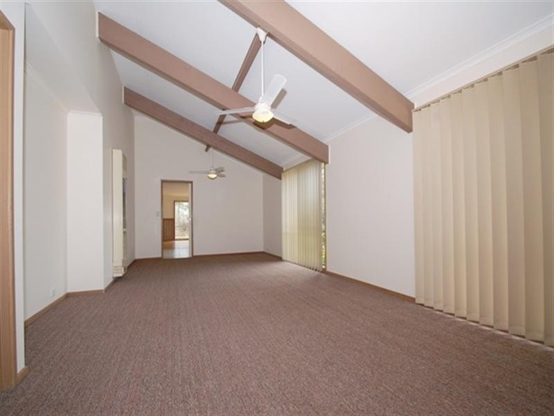 12 Burge Crescent, Hoppers Crossing VIC 3029