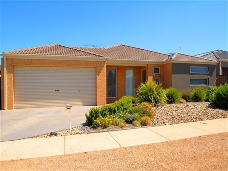 17 Bolton View, Derrimut VIC 3030