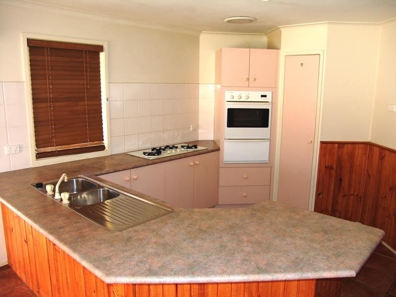 1 Golden Square, Hoppers Crossing VIC 3029