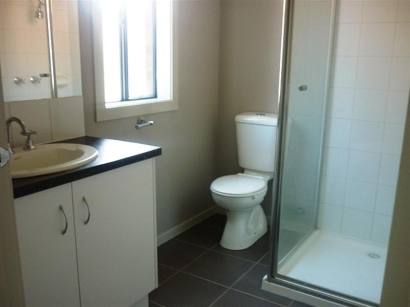 16 Oliver Place, Point Cook VIC 3030