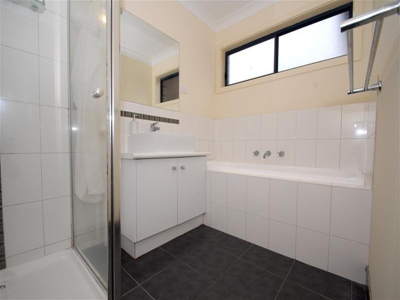 8 Sherlock Avenue, Tarneit VIC 3029