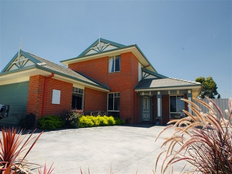 2 Gleneagles Avenue, Tarneit VIC 3029