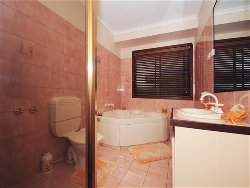 76 Virgilia Drive, Hoppers Crossing VIC 3029