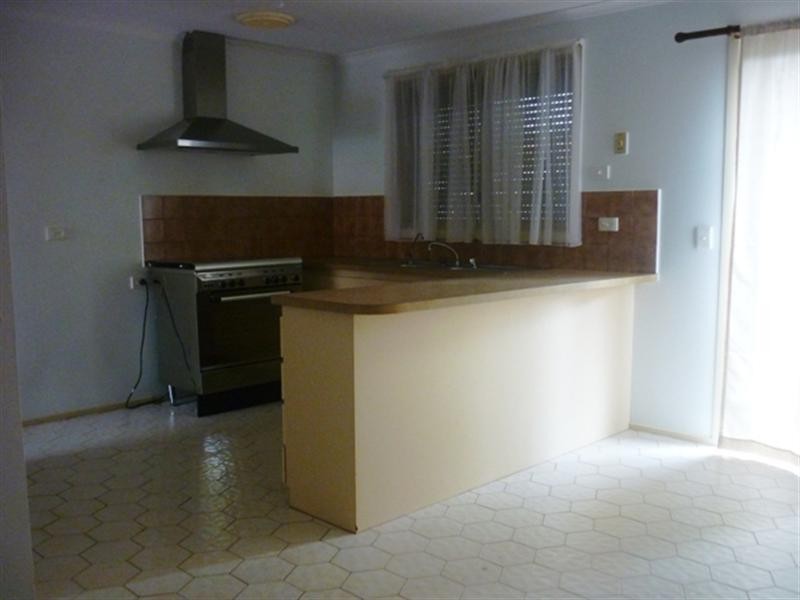 4/33 Pigeon Street, Werribee VIC 3030