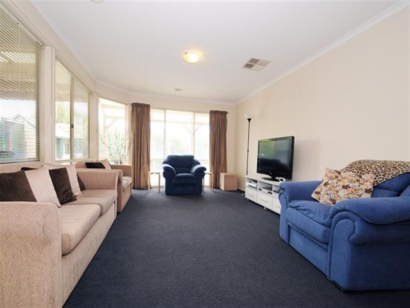 22 Castleton Avenue, Tarneit VIC 3029