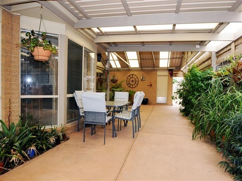 22 Castleton Avenue, Tarneit VIC 3029