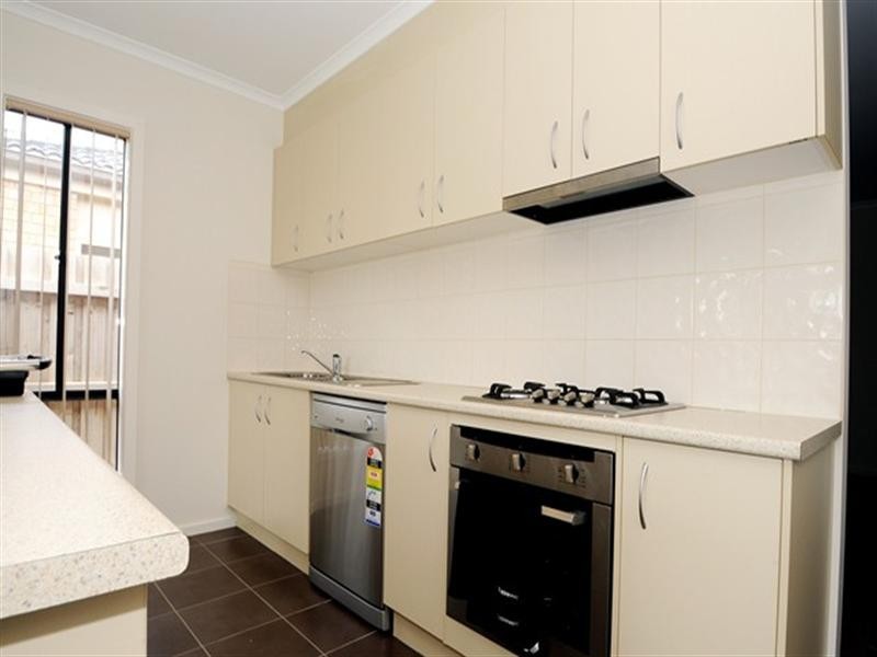 6 Tony Drive, Truganina VIC 3029