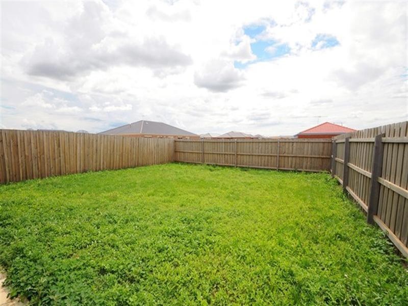 6 Tony Drive, Truganina VIC 3029