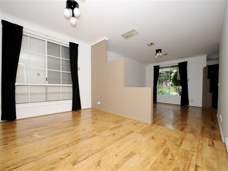 5 Dona Drive, Hoppers Crossing VIC 3029