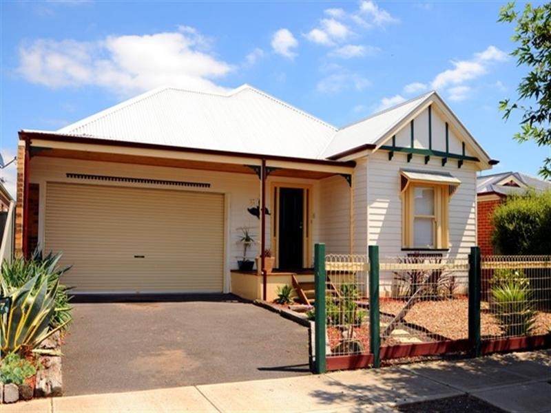 27 Giofches Crescent, Tarneit VIC 3029