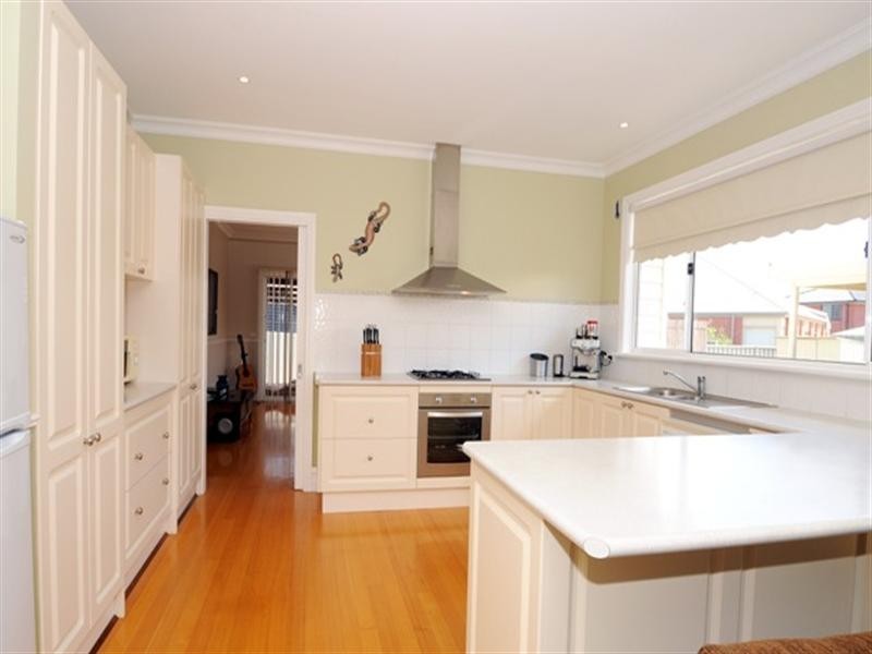 27 Giofches Crescent, Tarneit VIC 3029