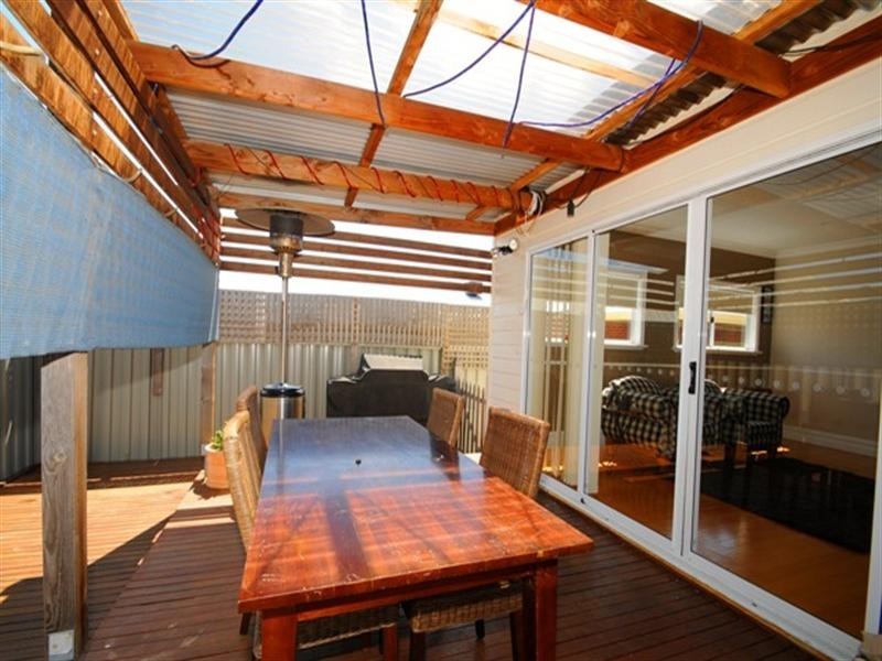 27 Giofches Crescent, Tarneit VIC 3029