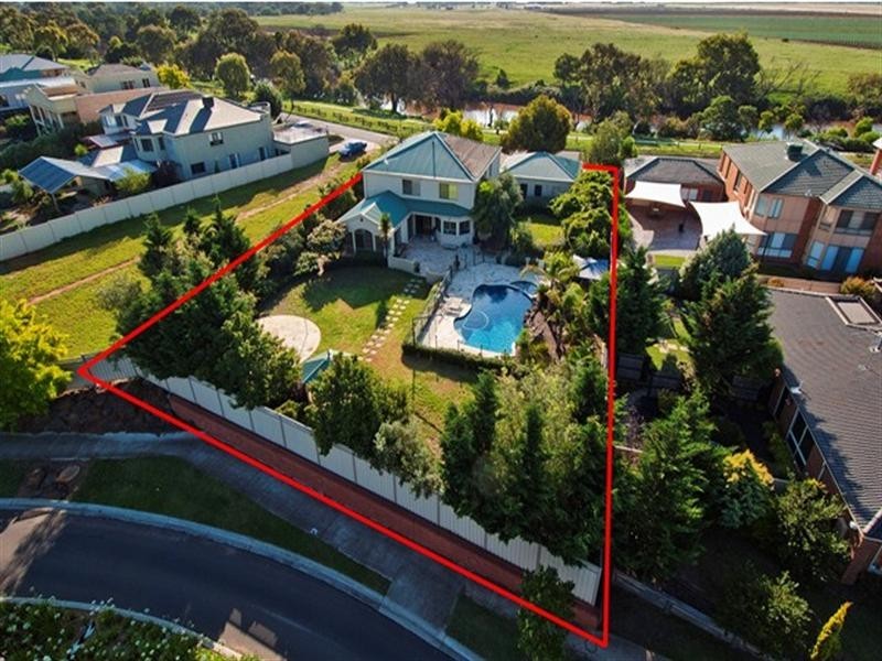 2 Waterfront Boulevard, Werribee VIC 3030