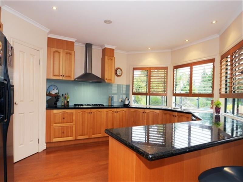 2 Waterfront Boulevard, Werribee VIC 3030