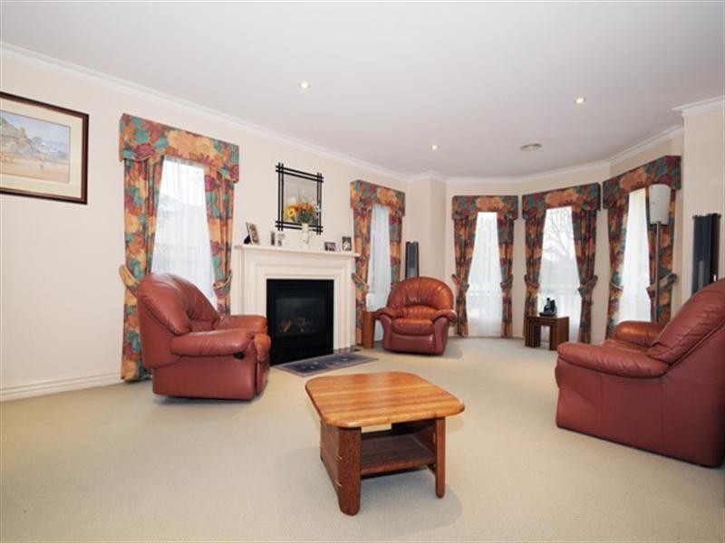 2 Waterfront Boulevard, Werribee VIC 3030