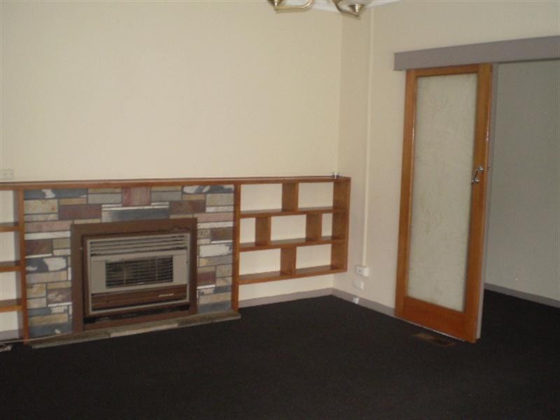 1a Leigh Street, Werribee VIC 3030