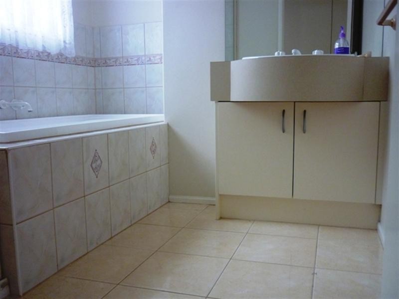 16 Ventosa Way, Werribee VIC 3030