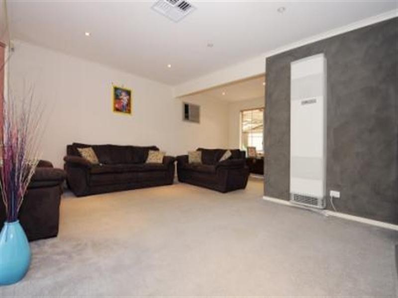 11 Wentworth Avenue, Wyndham Vale VIC 3024