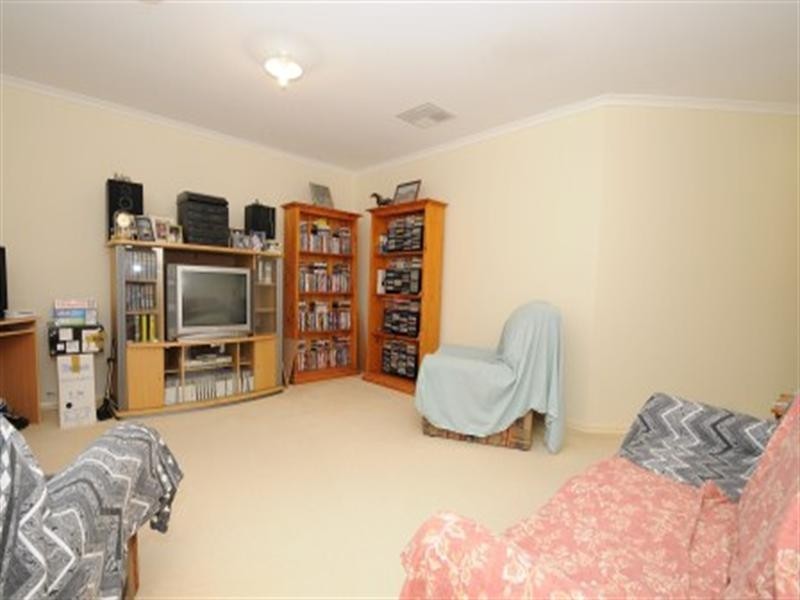 13 Lady Penrhyn Drive, Wyndham Vale VIC 3024