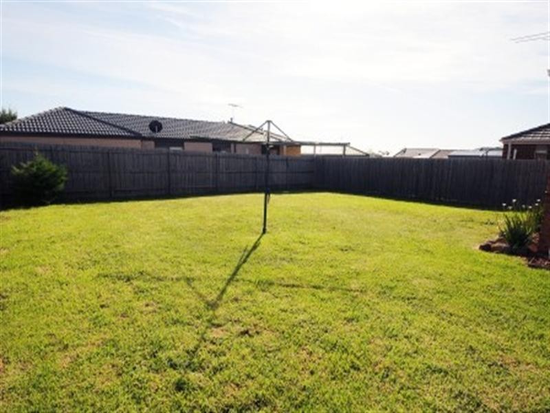 13 Lady Penrhyn Drive, Wyndham Vale VIC 3024