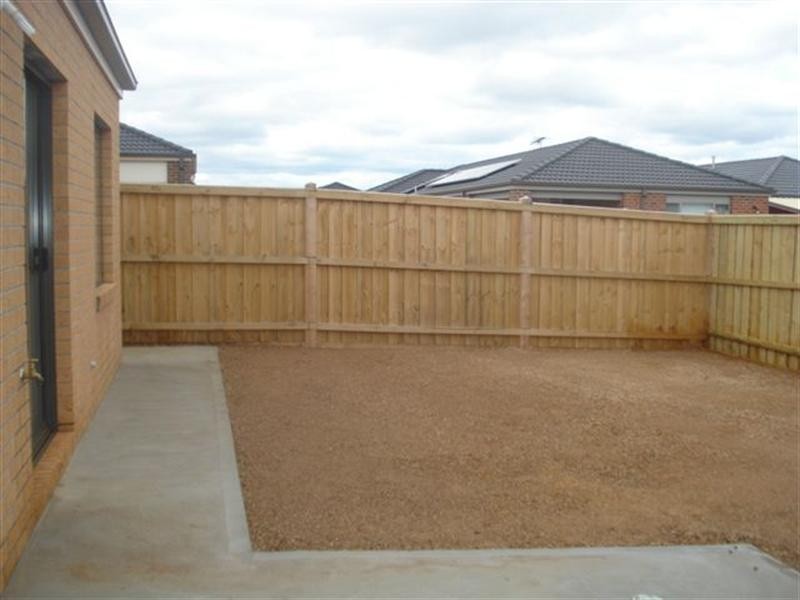 11 Brimstone Drive, Tarneit VIC 3029