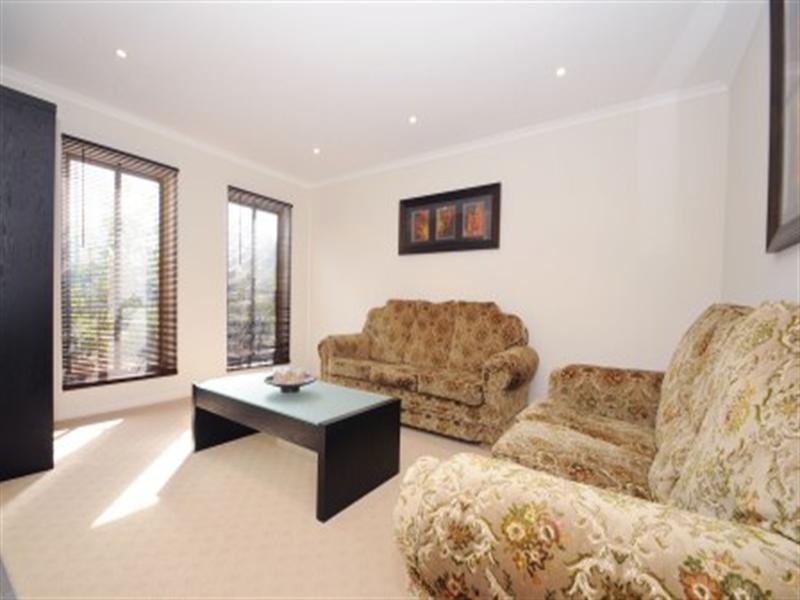 4 Zizina Avenue, Tarneit VIC 3029