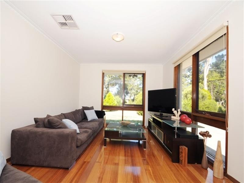 27 Old Melbourne Road, Little River VIC 3211