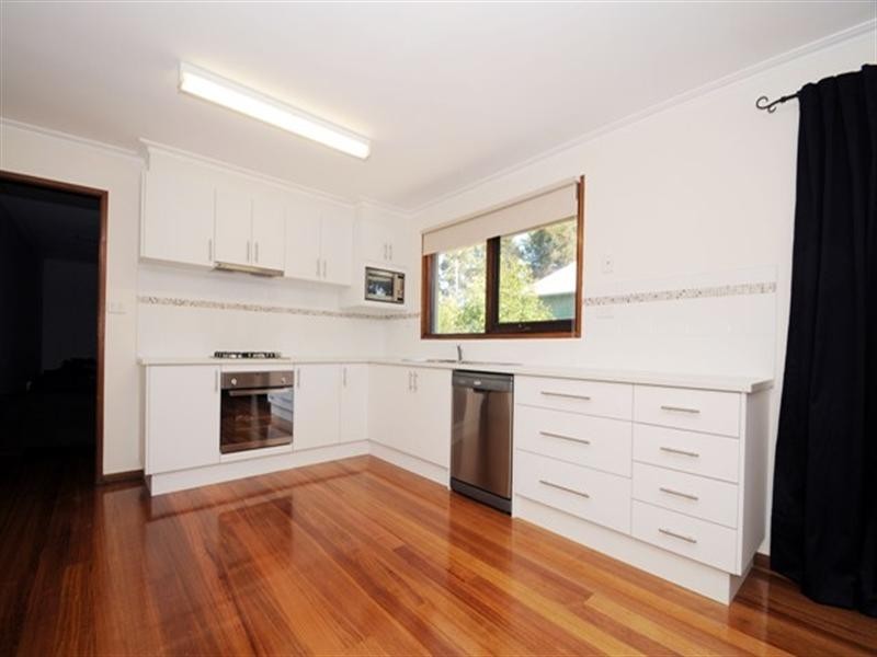 27 Old Melbourne Road, Little River VIC 3211