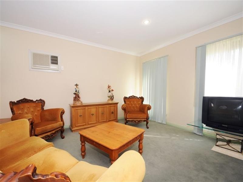 2 Davis Court, Altona Meadows VIC 3028