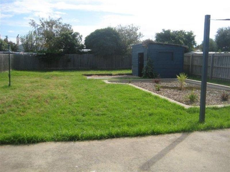 19 Mary Avenue, Werribee VIC 3030