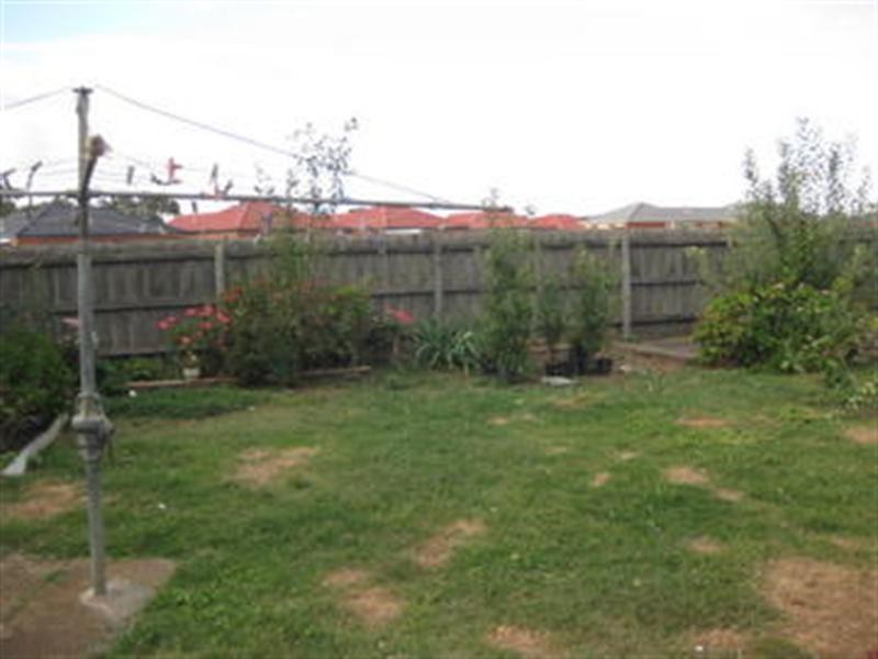 6 Centenary Crescent, Werribee VIC 3030