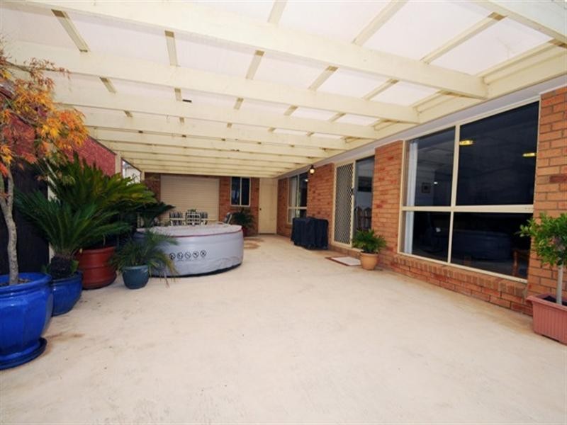 21 Empire Drive, Hoppers Crossing VIC 3029