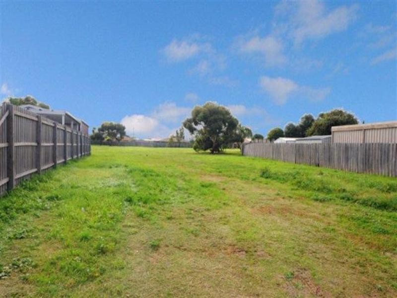 70 Tamarind Crescent, Werribee VIC 3030