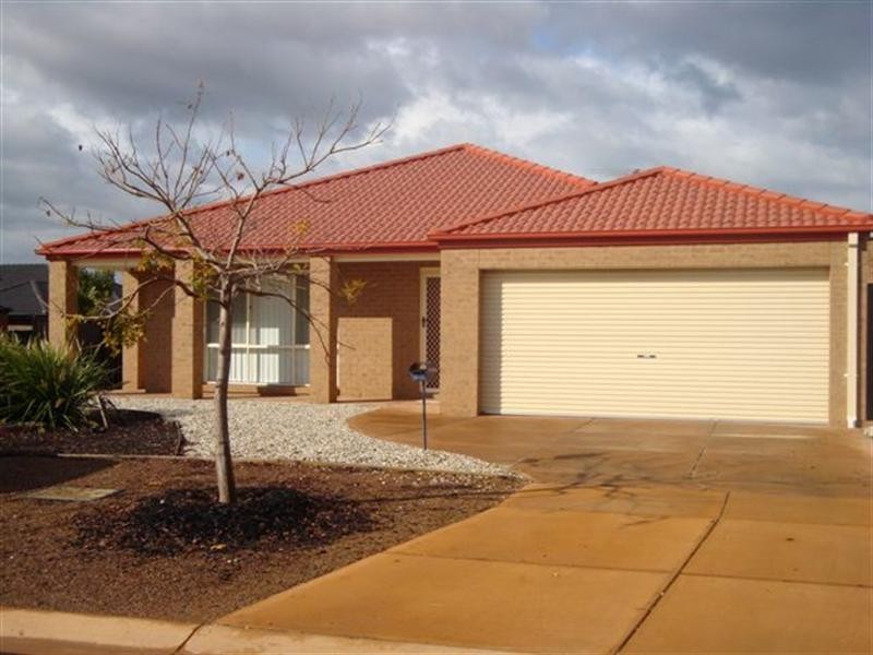 1 Oliver Place, Point Cook VIC 3030