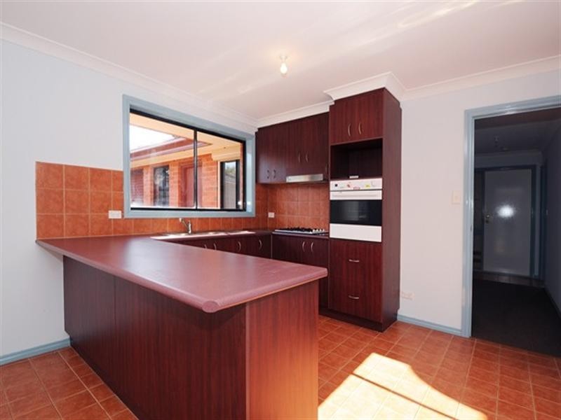 9 Ozzimo Way, Werribee VIC 3030