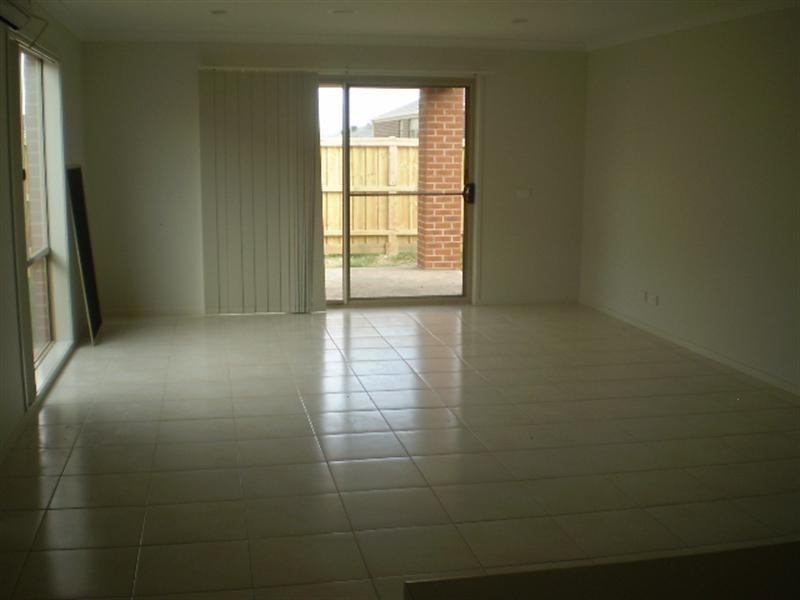 11 Jemma Way, Point Cook VIC 3030