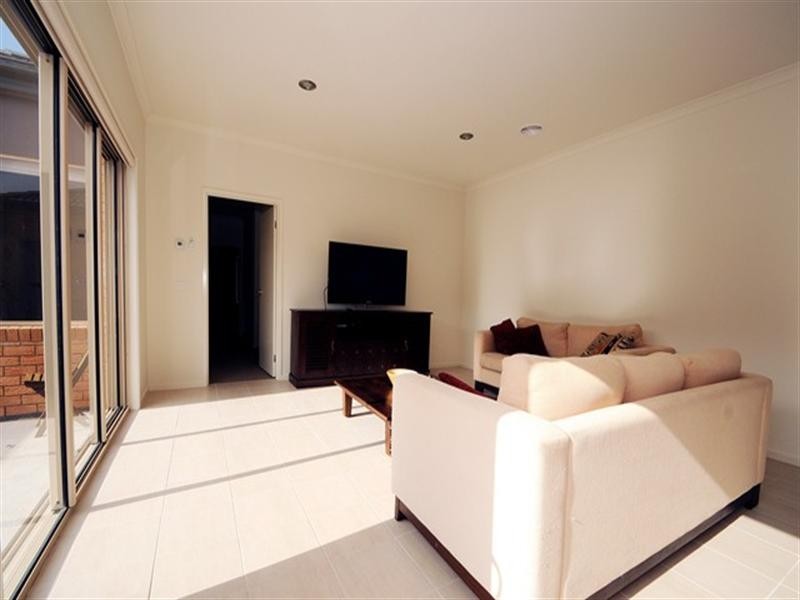 6 Narung Way, Wyndham Vale VIC 3024