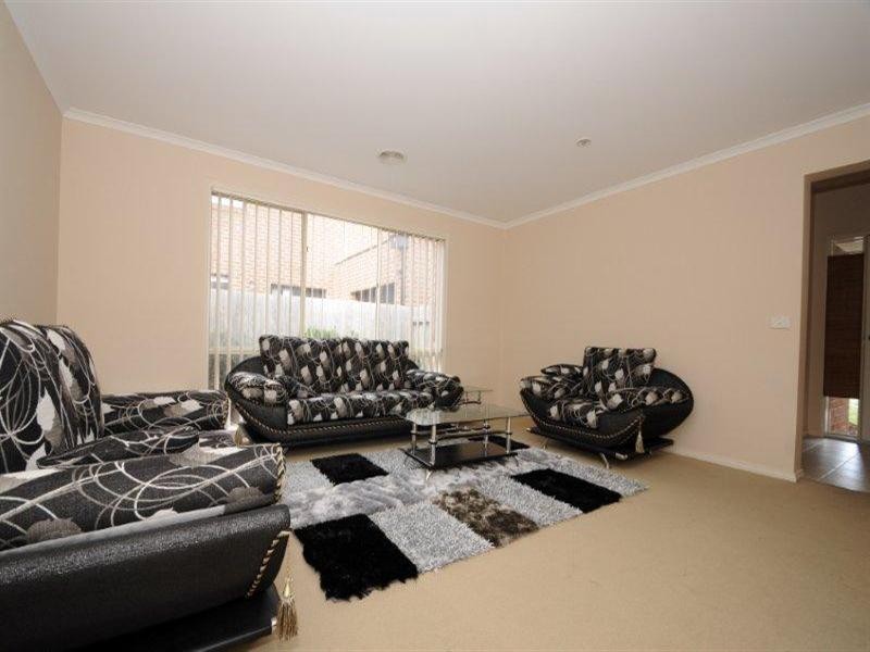 6 Flora Way, Tarneit VIC 3029