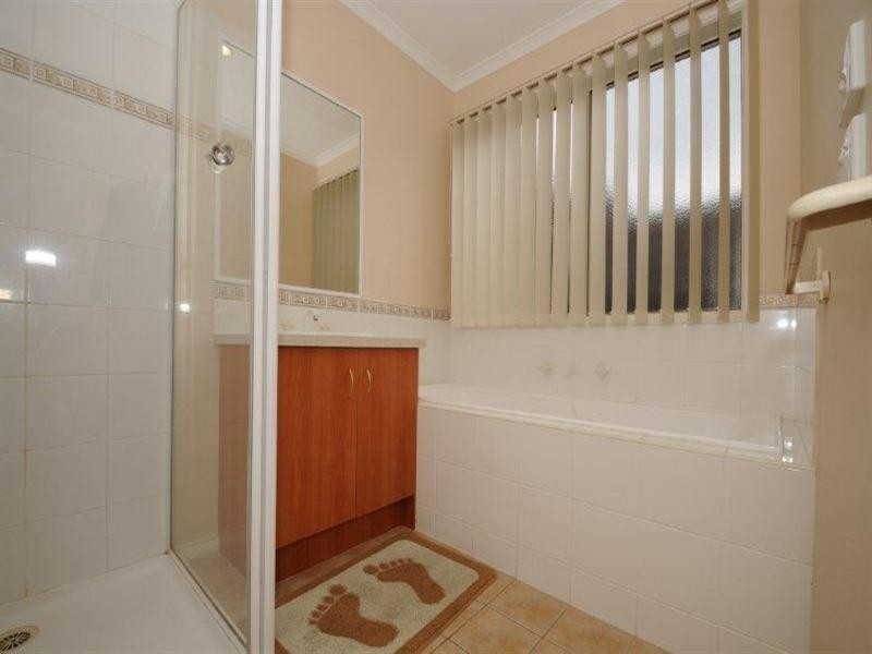 6 Flora Way, Tarneit VIC 3029