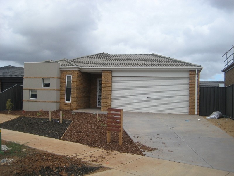 11 Murrumbidgee Street, Wyndham Vale VIC 3024