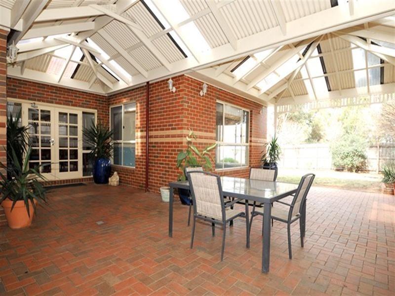 4 St Michael Drive, Tarneit VIC 3029