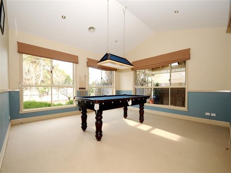 4 St Michael Drive, Tarneit VIC 3029