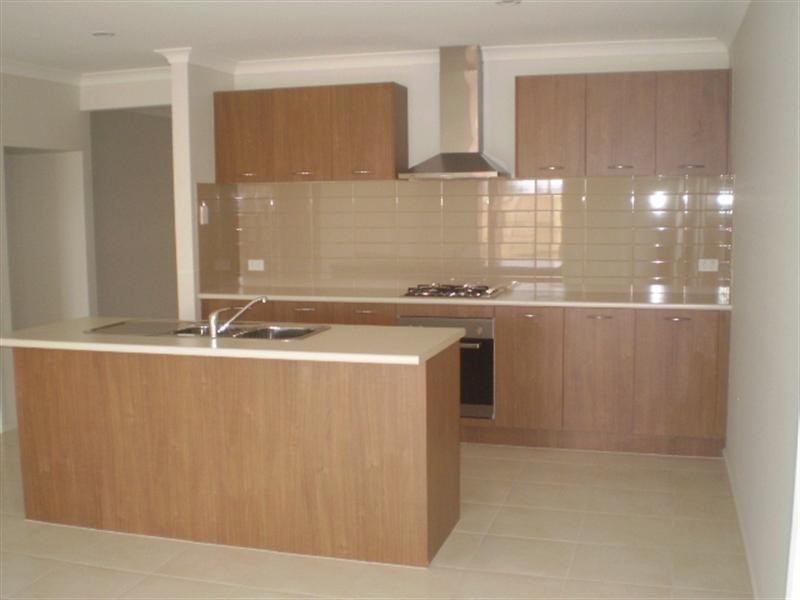 9 Jemma Avenue, Point Cook VIC 3030